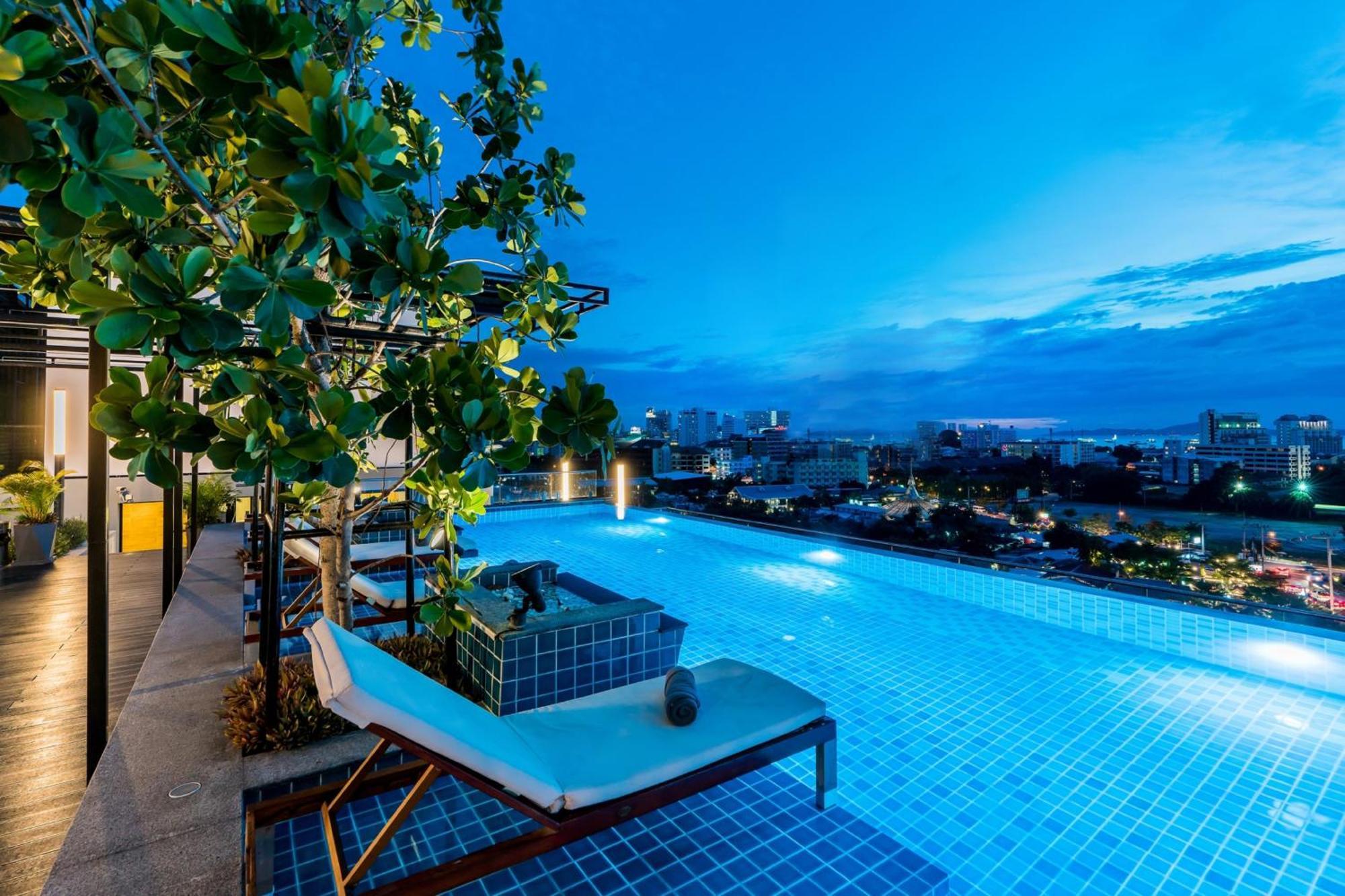 T Pattaya Hotel By Pcl Экстерьер фото