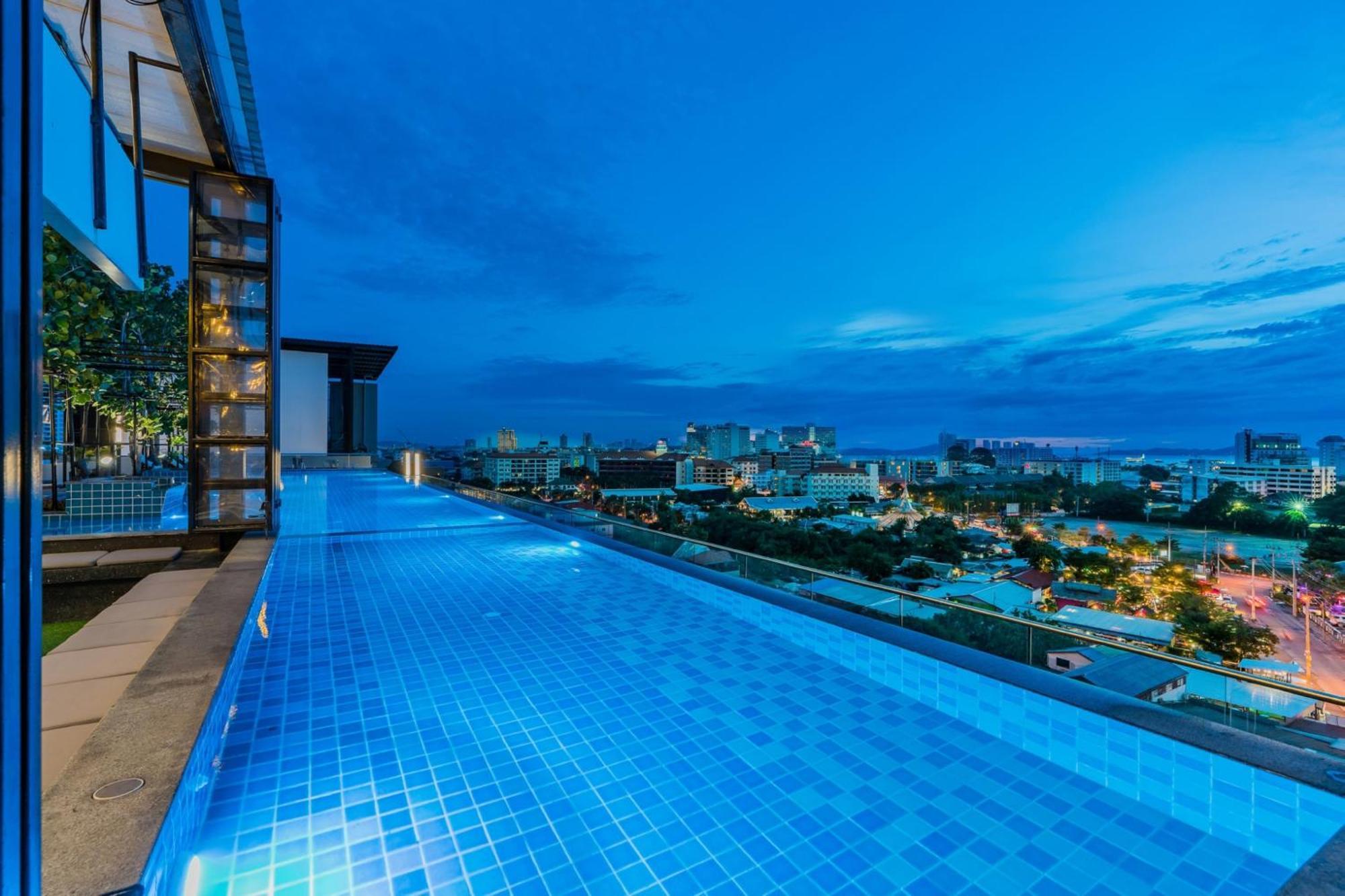 T Pattaya Hotel By Pcl Экстерьер фото