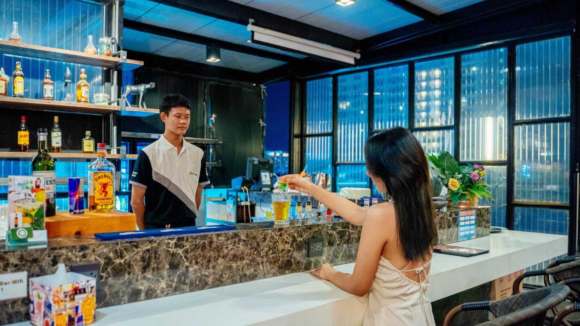 T Pattaya Hotel By Pcl Экстерьер фото
